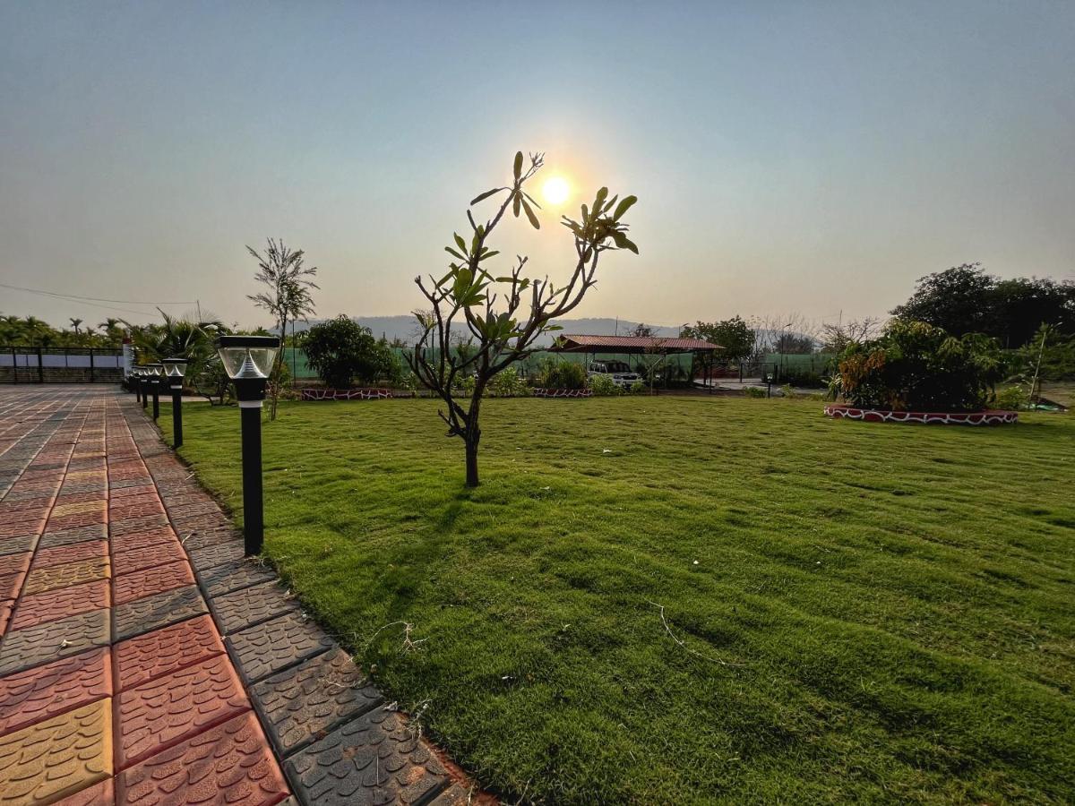 Vibe Meadows Villa With Private Swimming Pool Near Kashid Beach Eksteriør billede